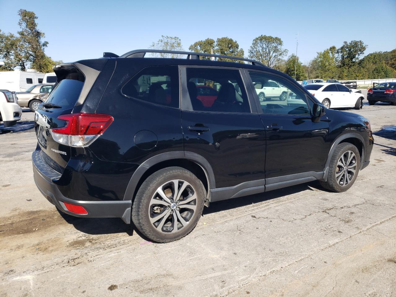 SUBARU FORESTER PREMIUM