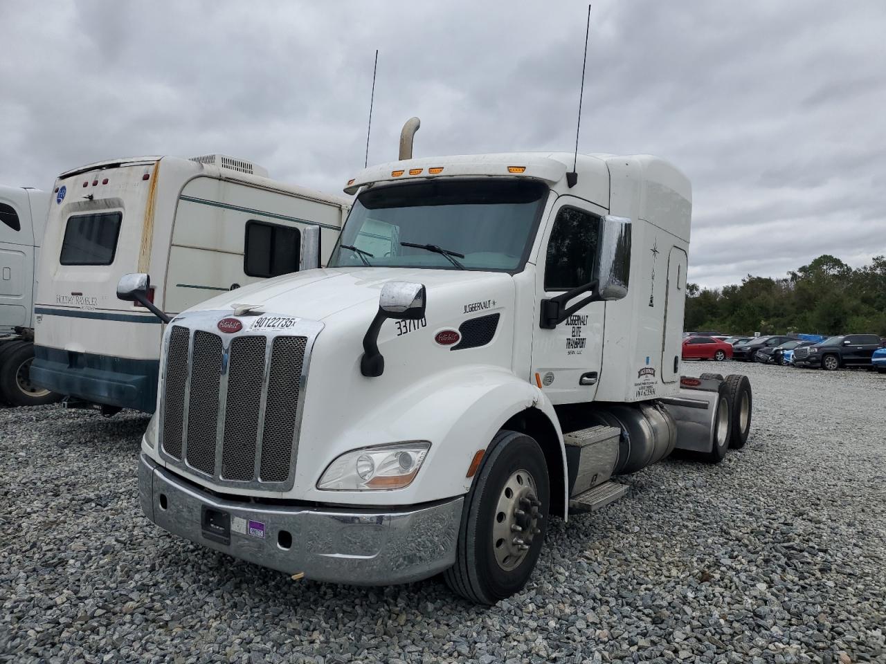 Lot #3290249225 2017 PETERBILT 579