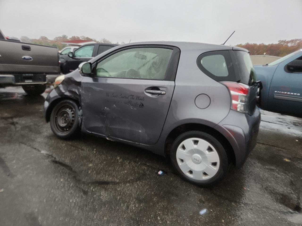 TOYOTA SCION IQ