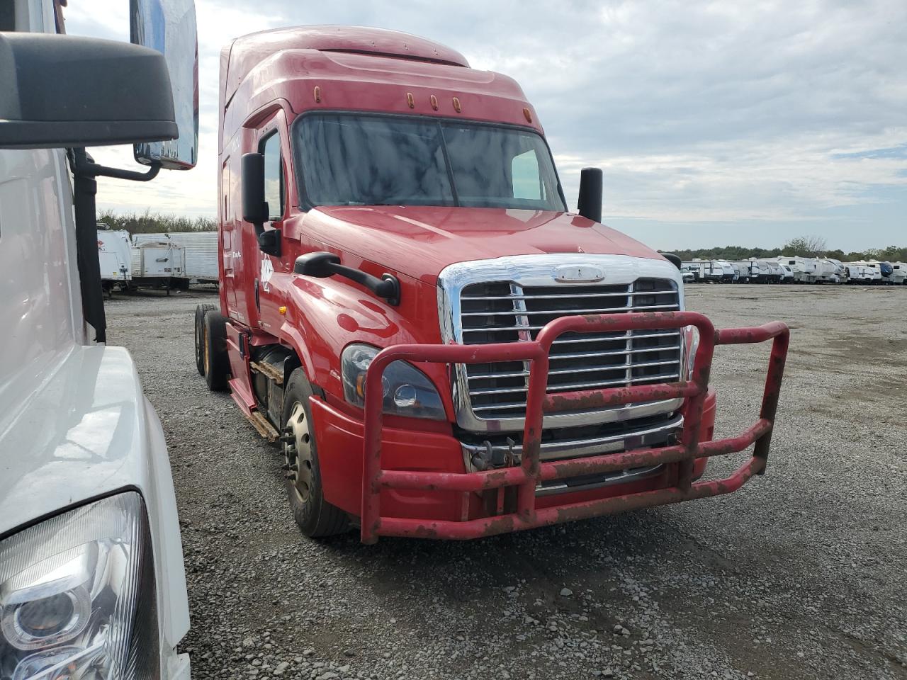 Lot #3257378240 2017 FREIGHTLINER CASCADIA 1