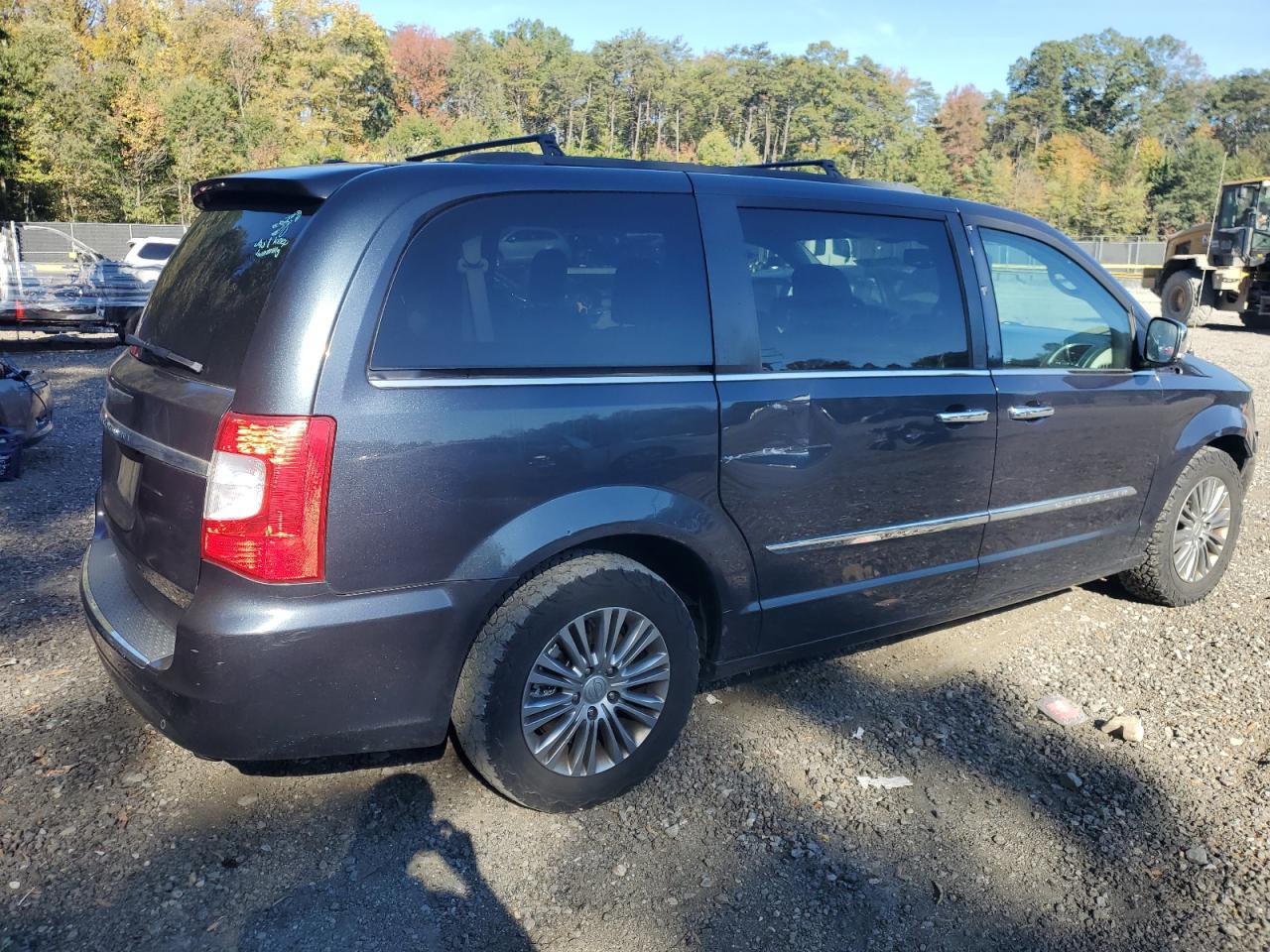 CHRYSLER TOWN & COUNTRY TOURING L