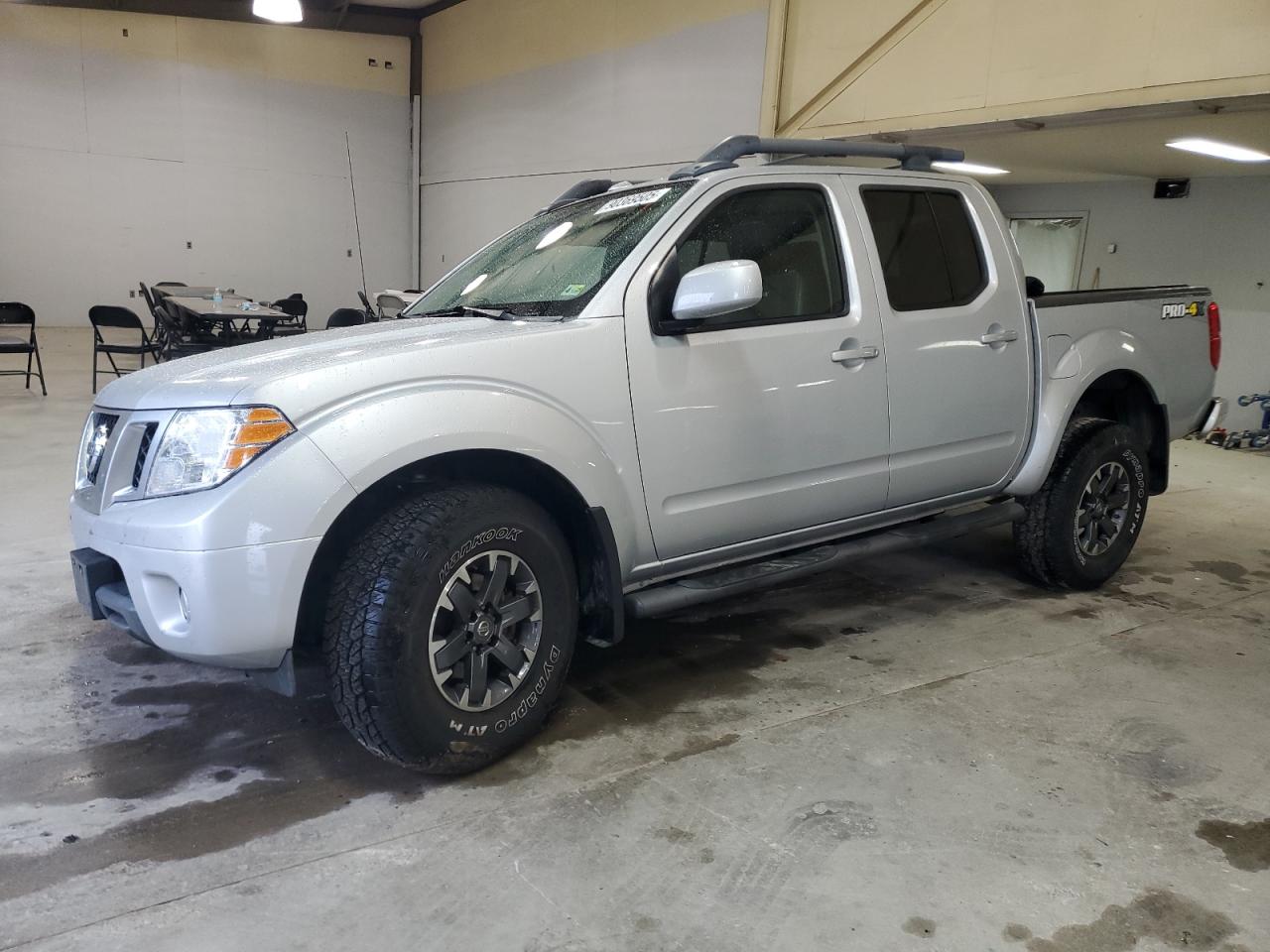 NISSAN FRONTIER S