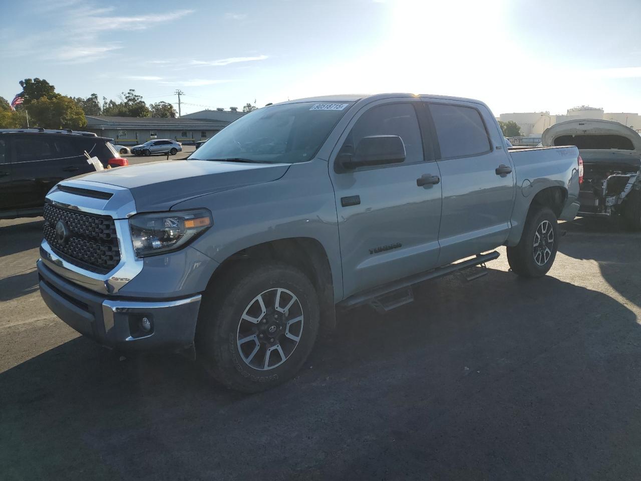 TOYOTA TUNDRA CREWMAX SR5