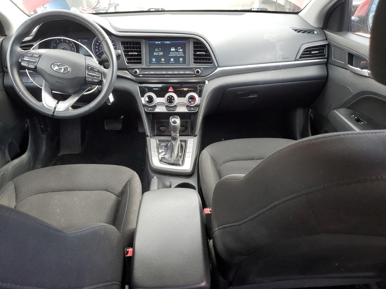 HYUNDAI ELANTRA SEL
