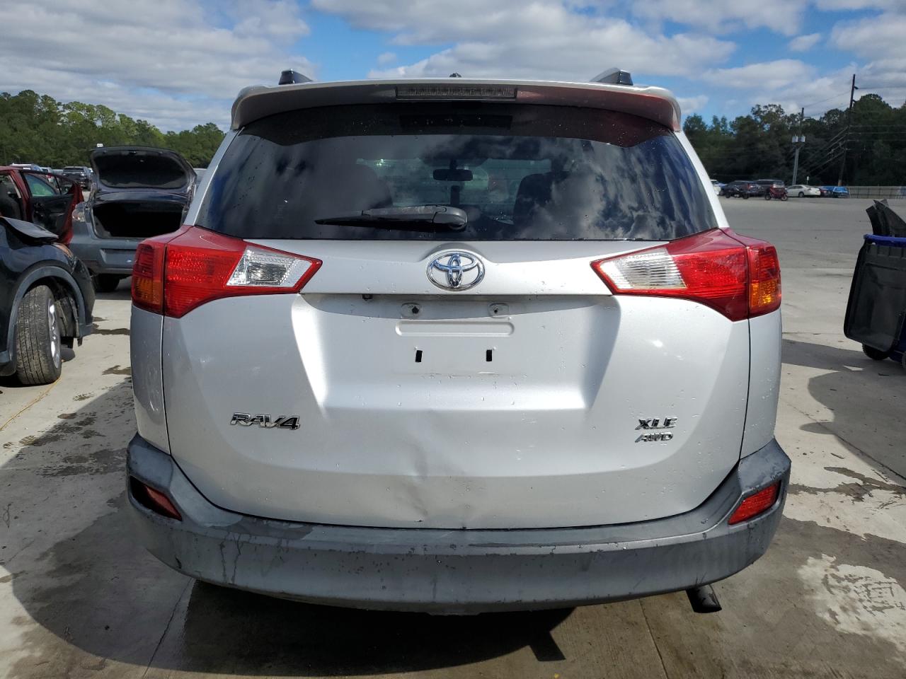 TOYOTA RAV4 XLE