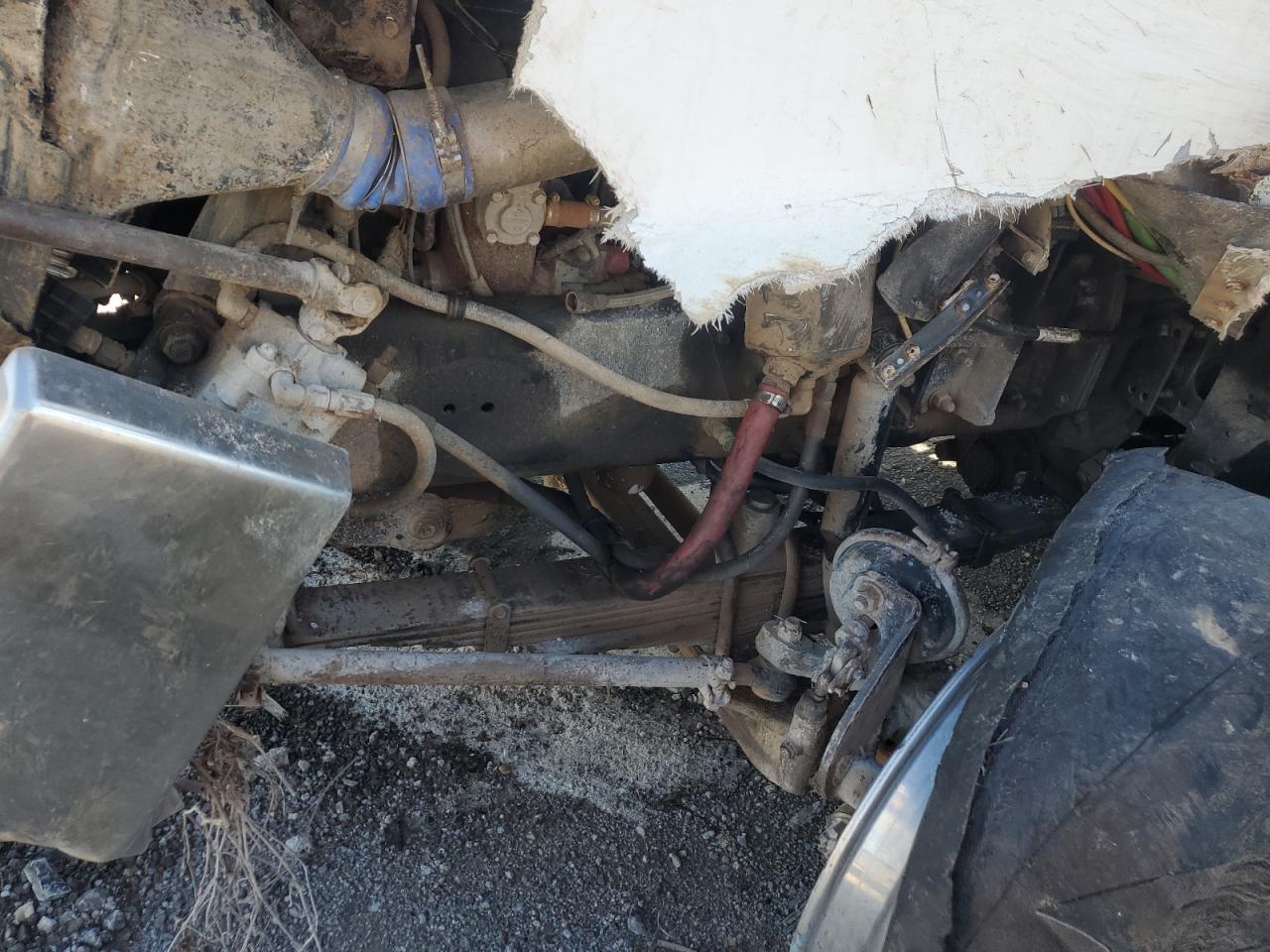 Lot #3309222617 1998 FREIGHTLINER CONVENTION