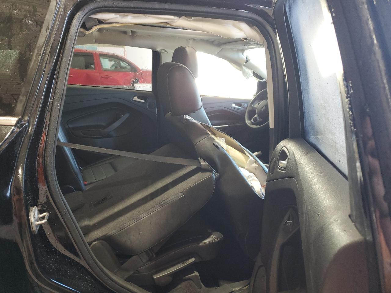 FORD ESCAPE TITANIUM