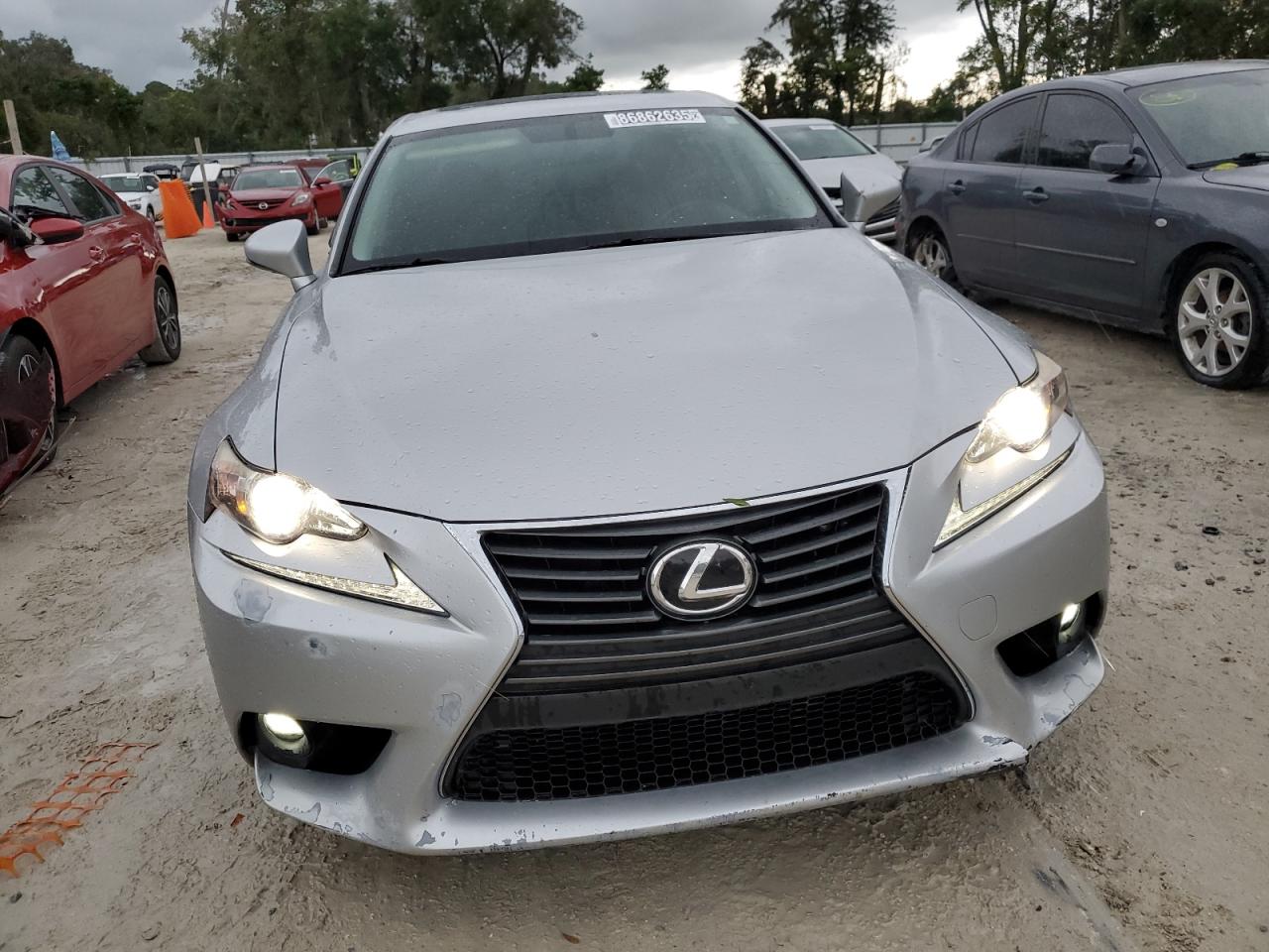 LEXUS IS 200T