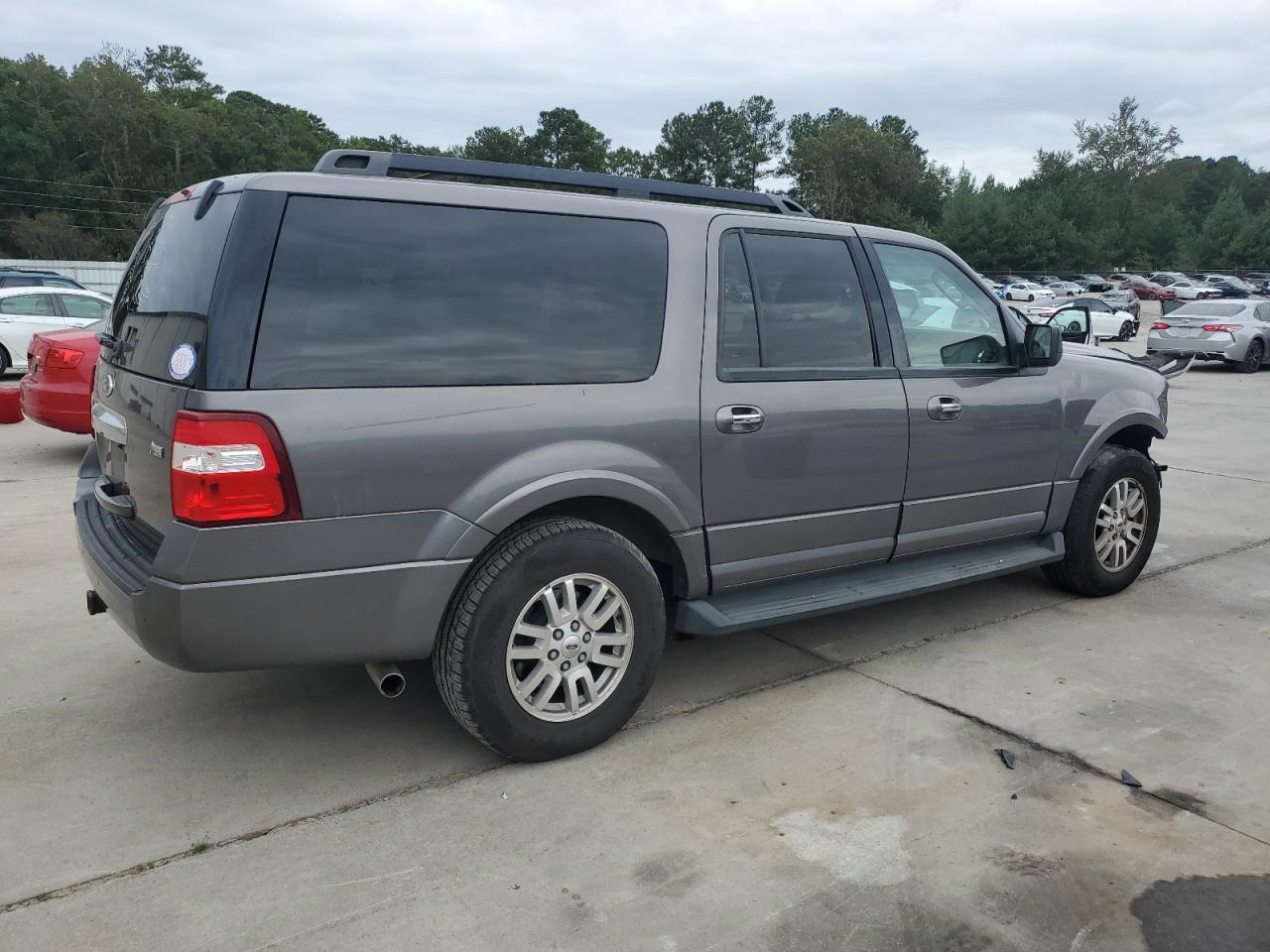 FORD EXPEDITION EL XLT