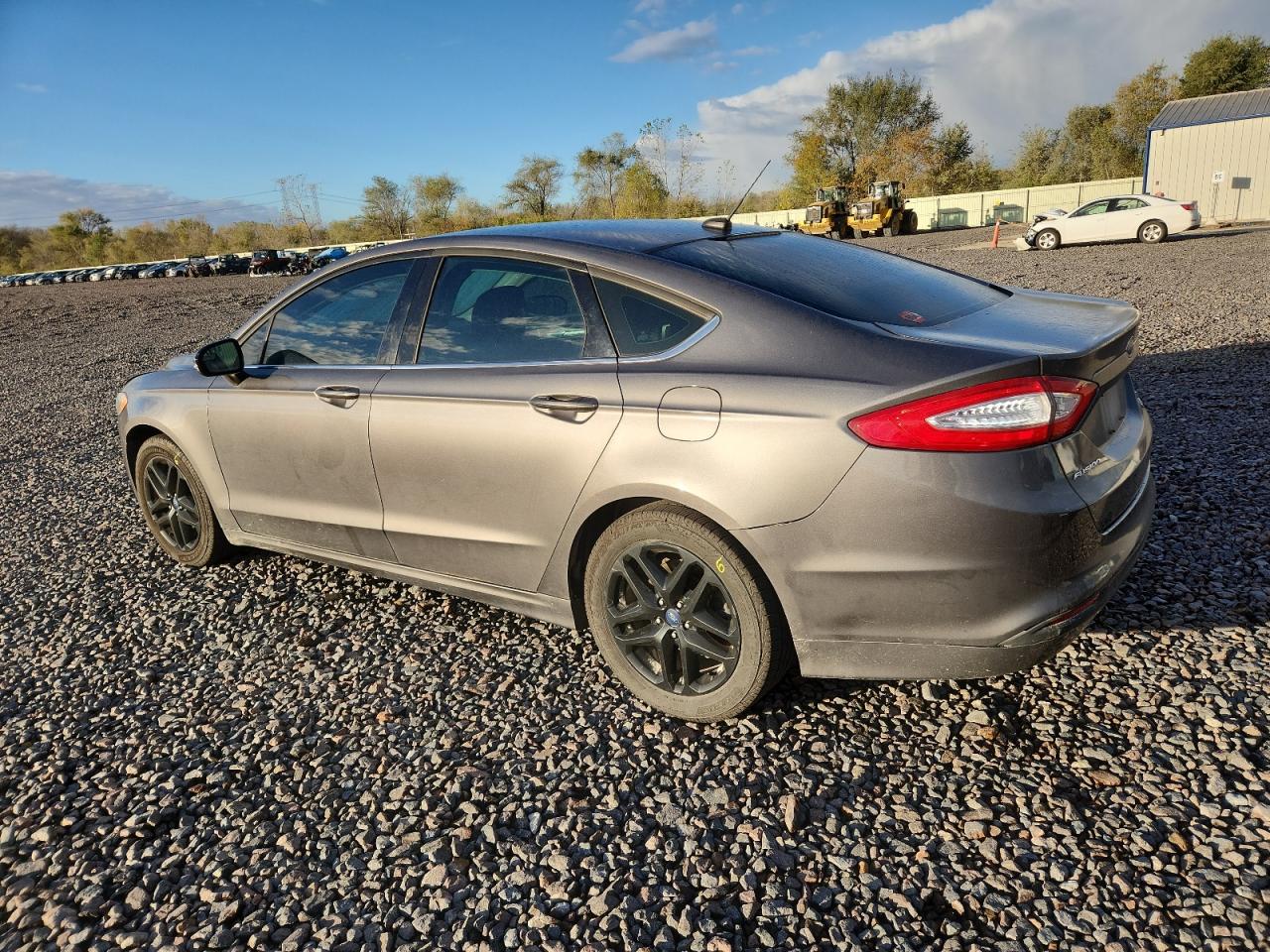 FORD FUSION SE