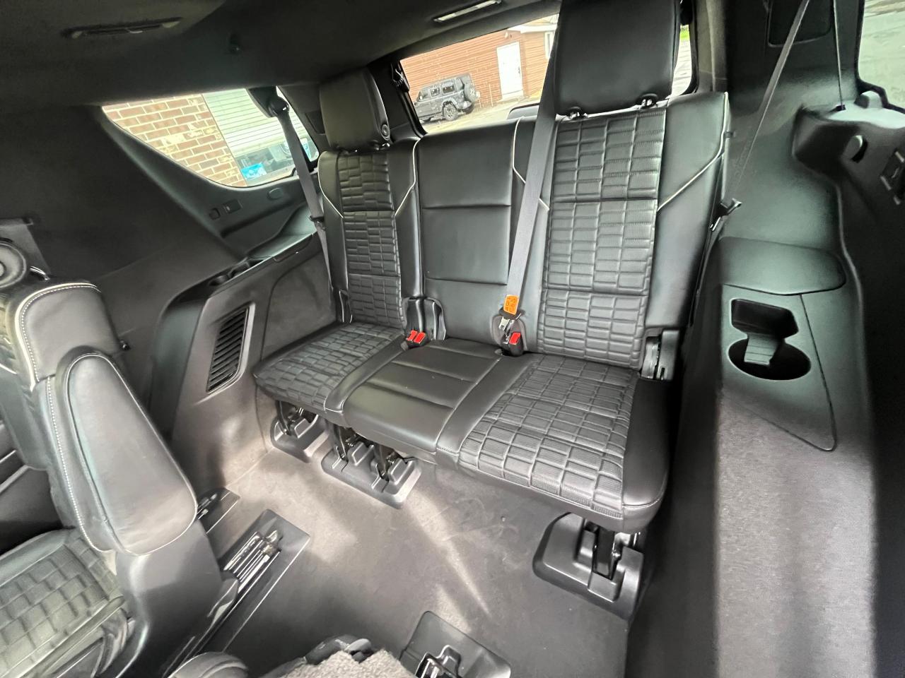 CADILLAC ESCALADE SPORT PLATINUM