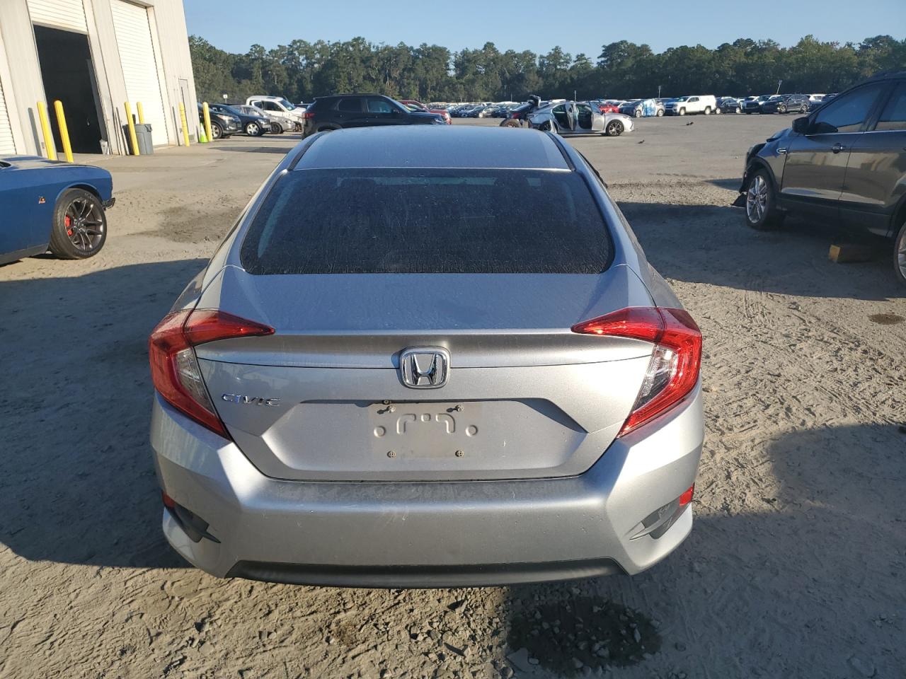 Lot #3301793389 2016 HONDA CIVIC EX