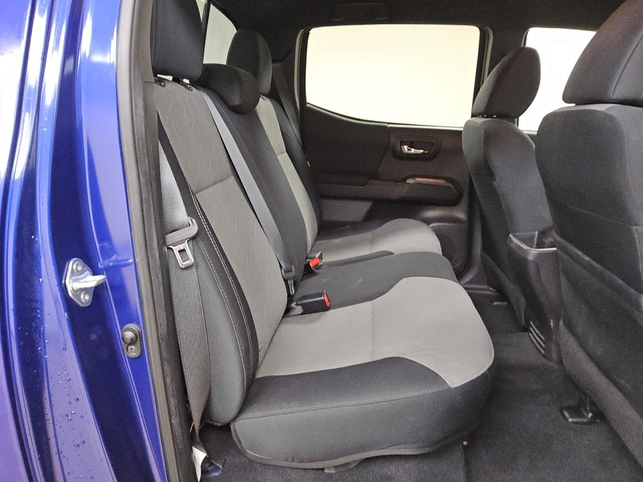 Lot #3318910924 2022 TOYOTA TACOMA DOU