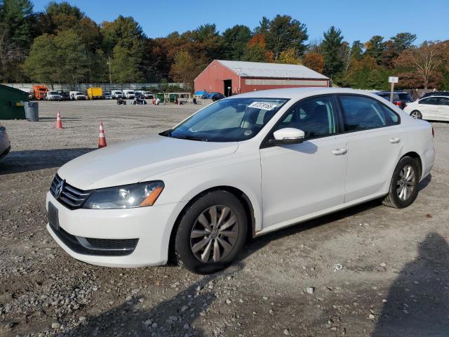 2013 VOLKSWAGEN PASSAT S - 1VWAP7A37DC104147