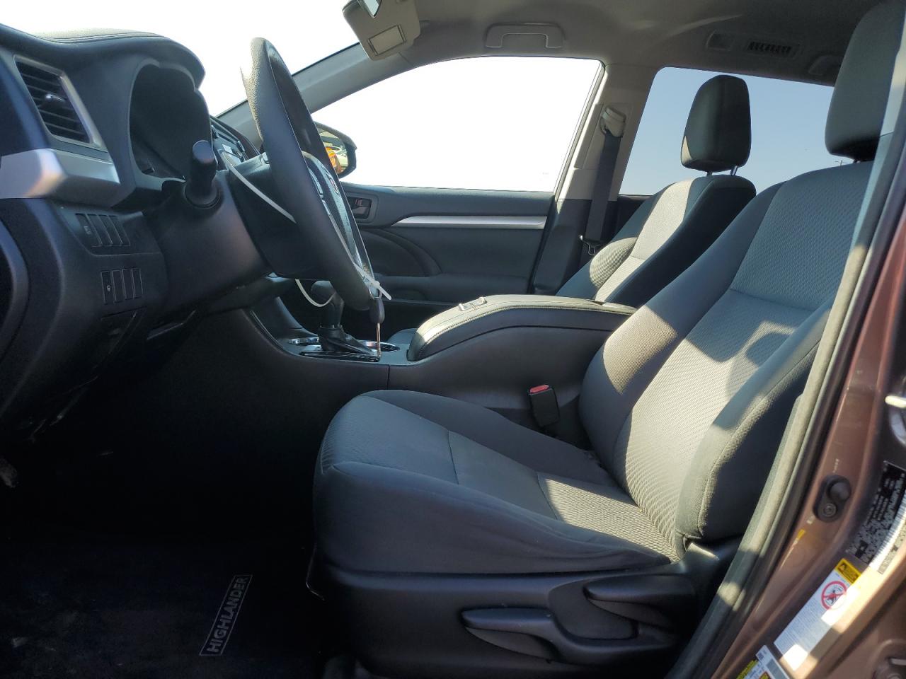 TOYOTA HIGHLANDER LE