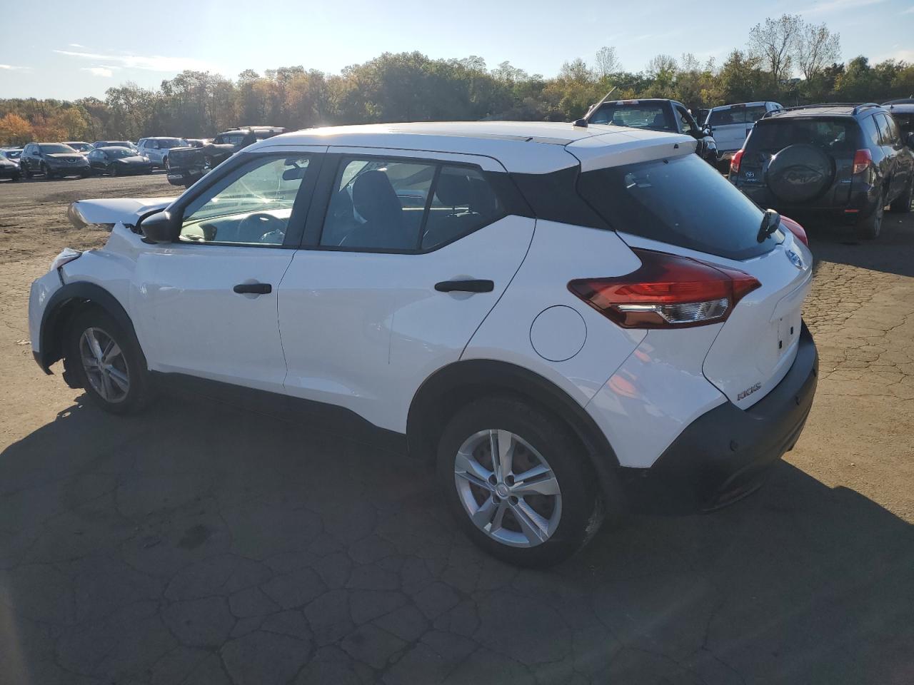 NISSAN KICKS S