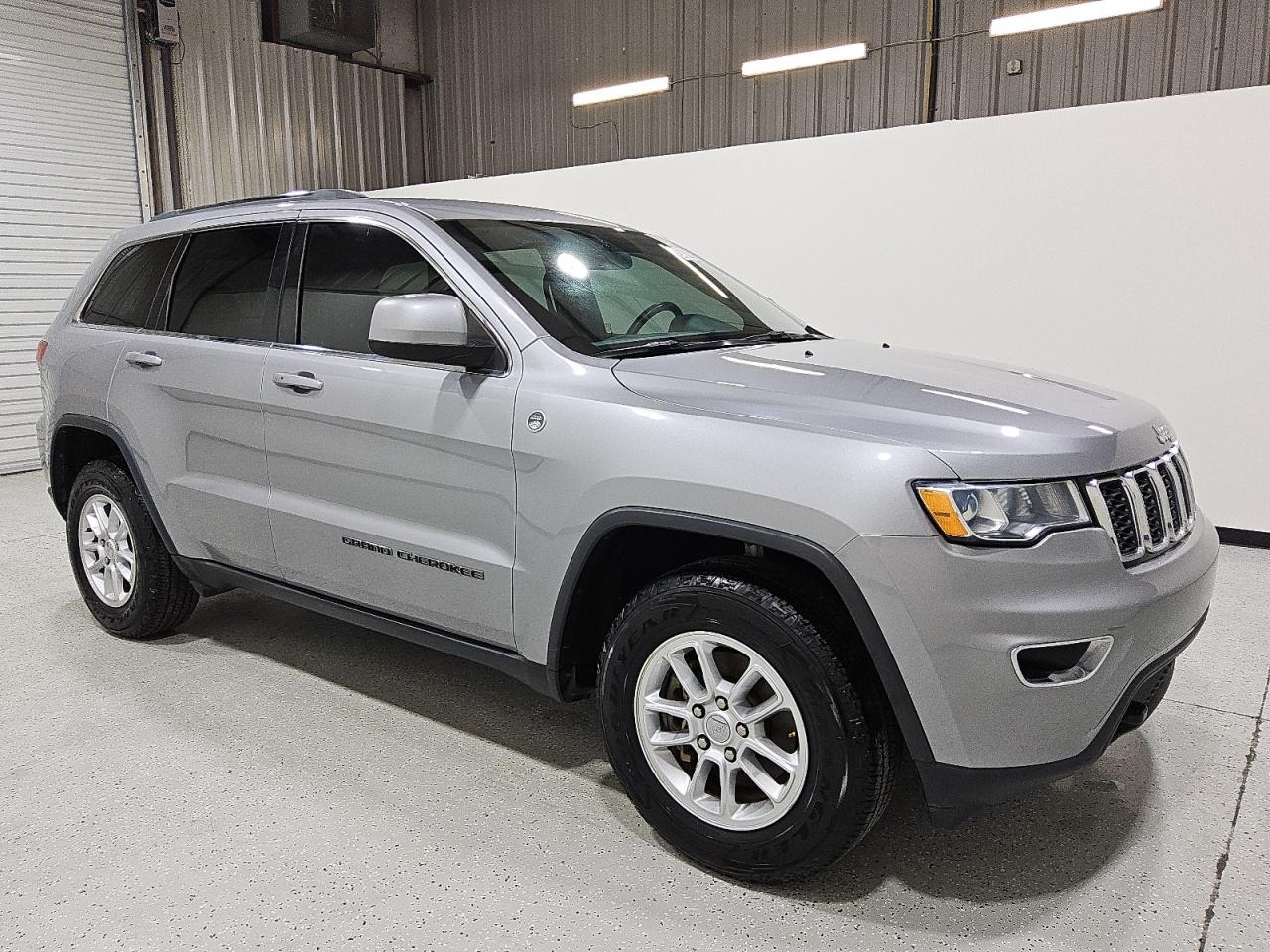 JEEP GRAND CHEROKEE LAREDO