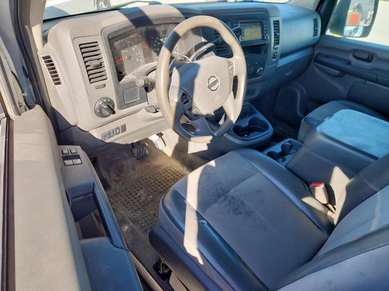 NISSAN NV2500 2500 S