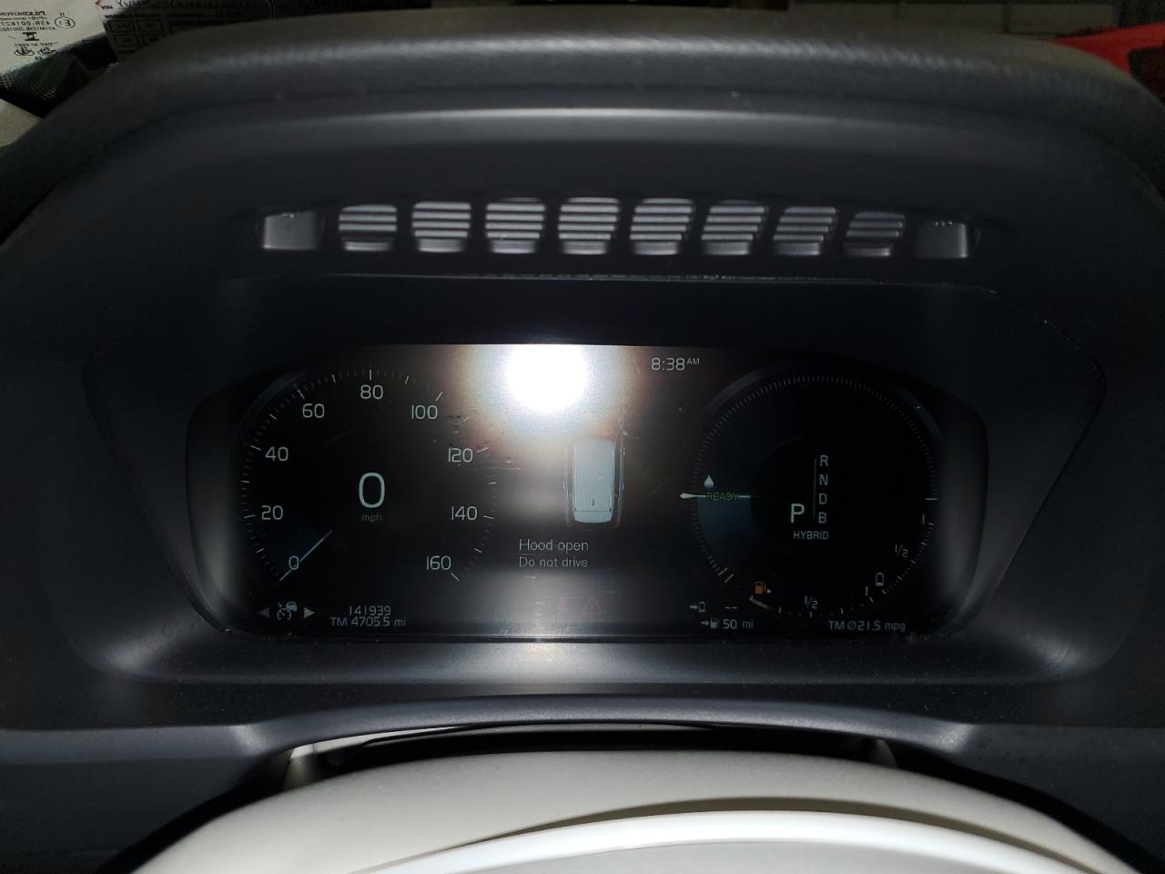 VOLVO XC90 T8 MOMENTUM