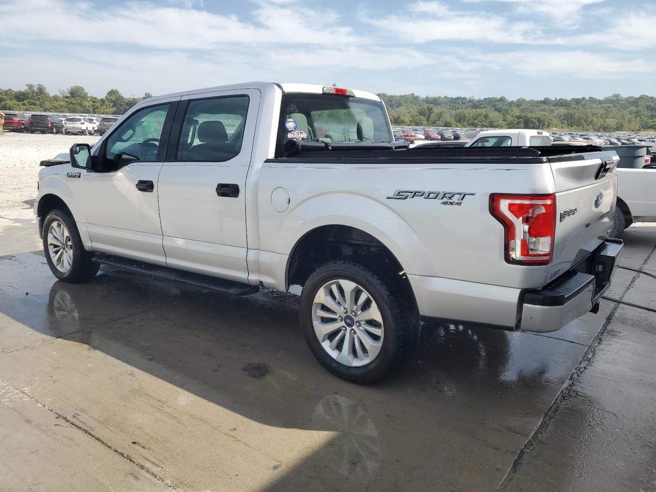 FORD F-150 SUPERCREW