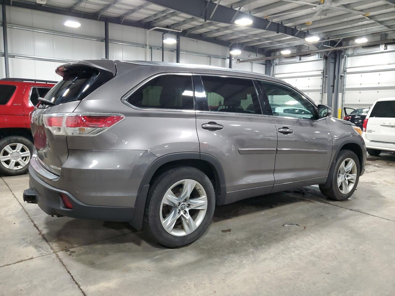 TOYOTA HIGHLANDER LIMITED
