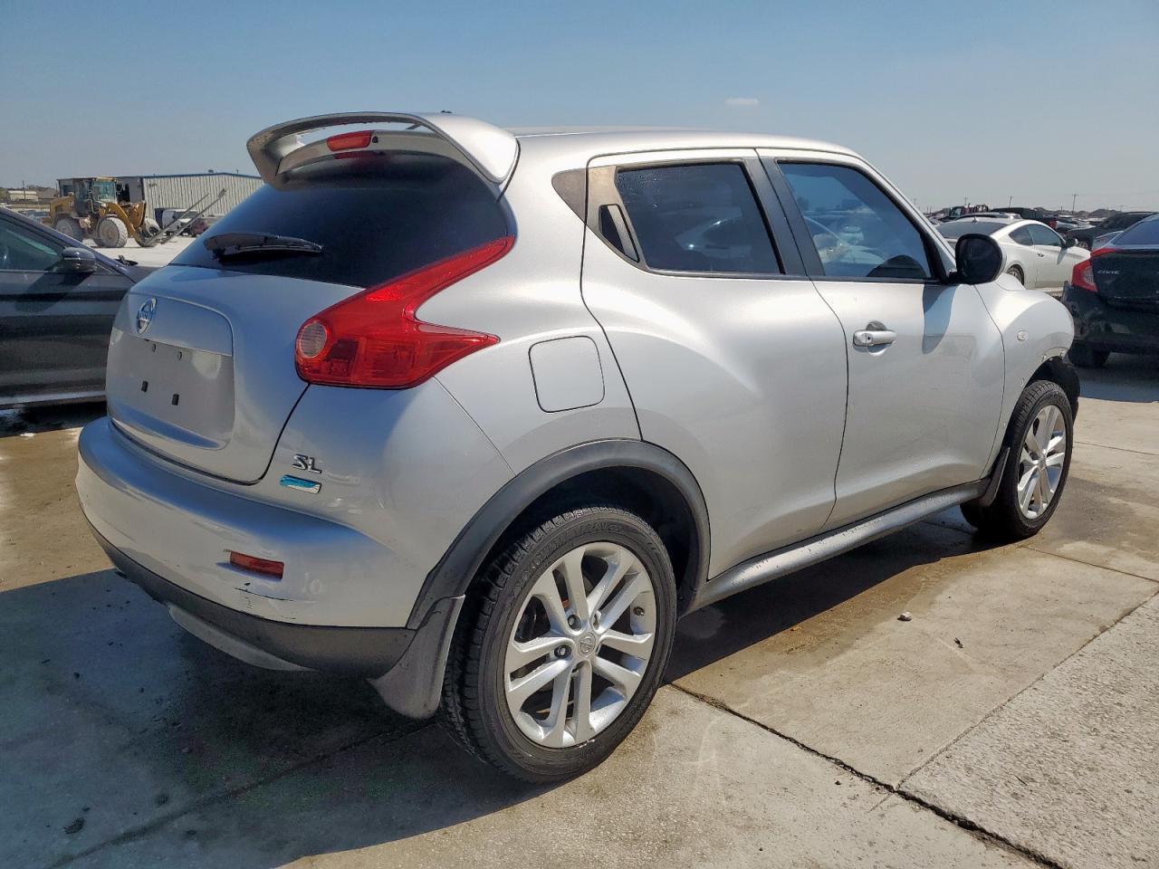 NISSAN JUKE S