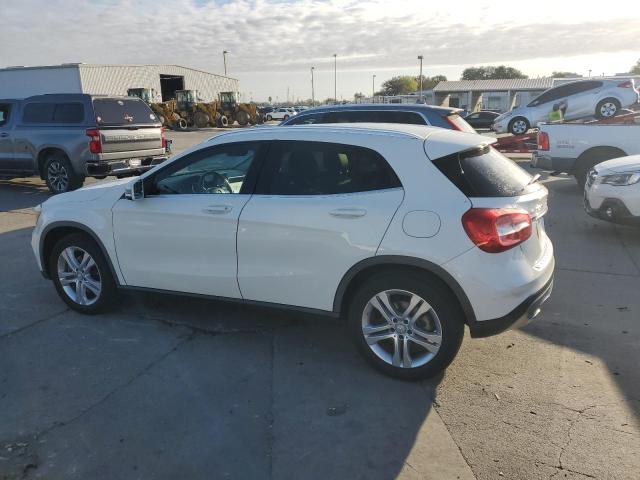 2015 MERCEDES-BENZ GLA 250 4M WDCTG4GB2FJ103456