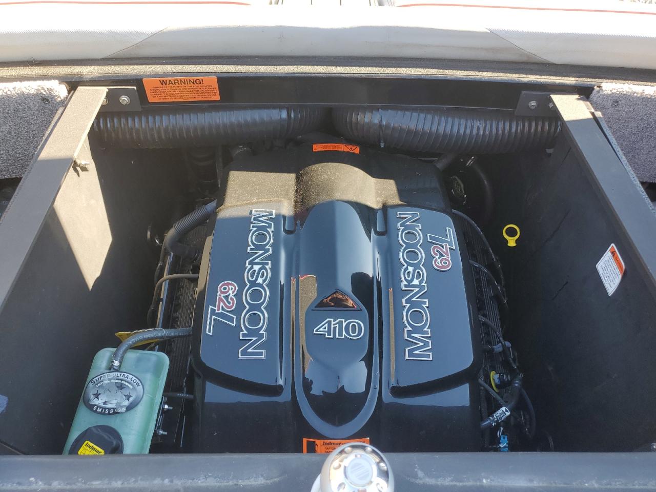 Lot #3302730028 2017 MALIBU 23 LSV WAKESETTER