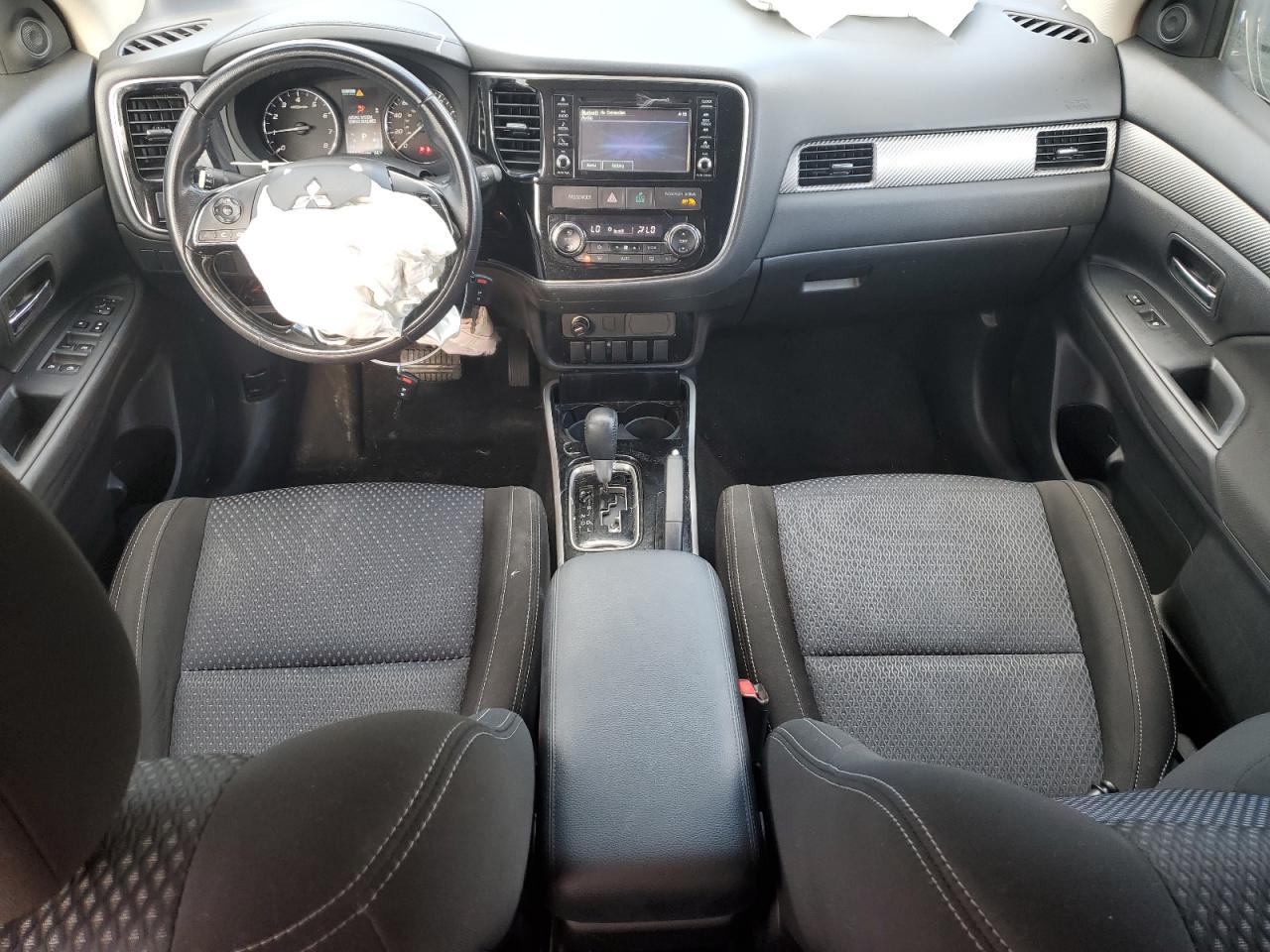 MITSUBISHI OUTLANDER ES