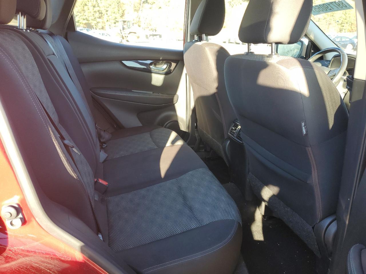 NISSAN ROGUE SPORT S