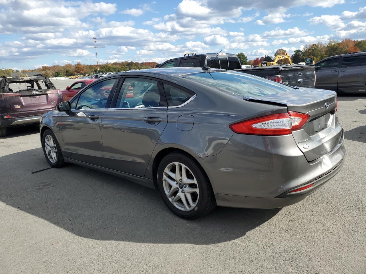 FORD FUSION SE