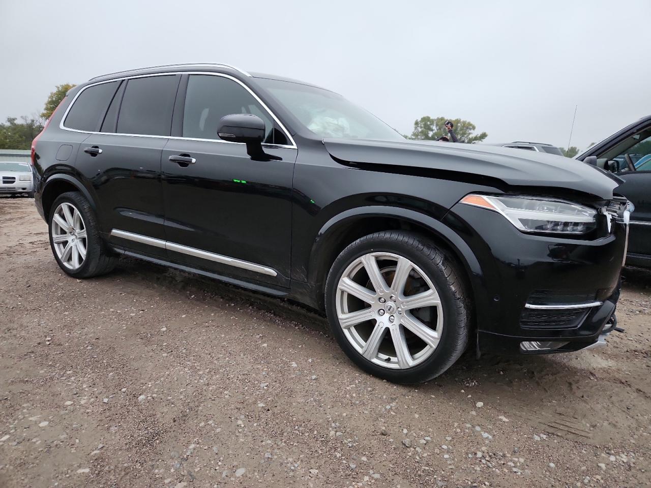 VOLVO XC90 T6