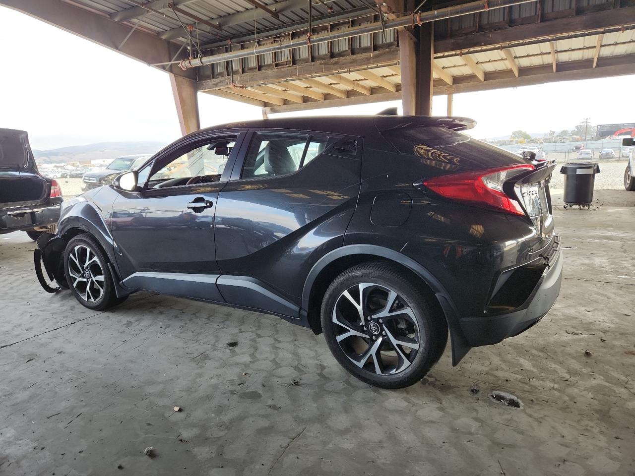 TOYOTA C-HR XLE