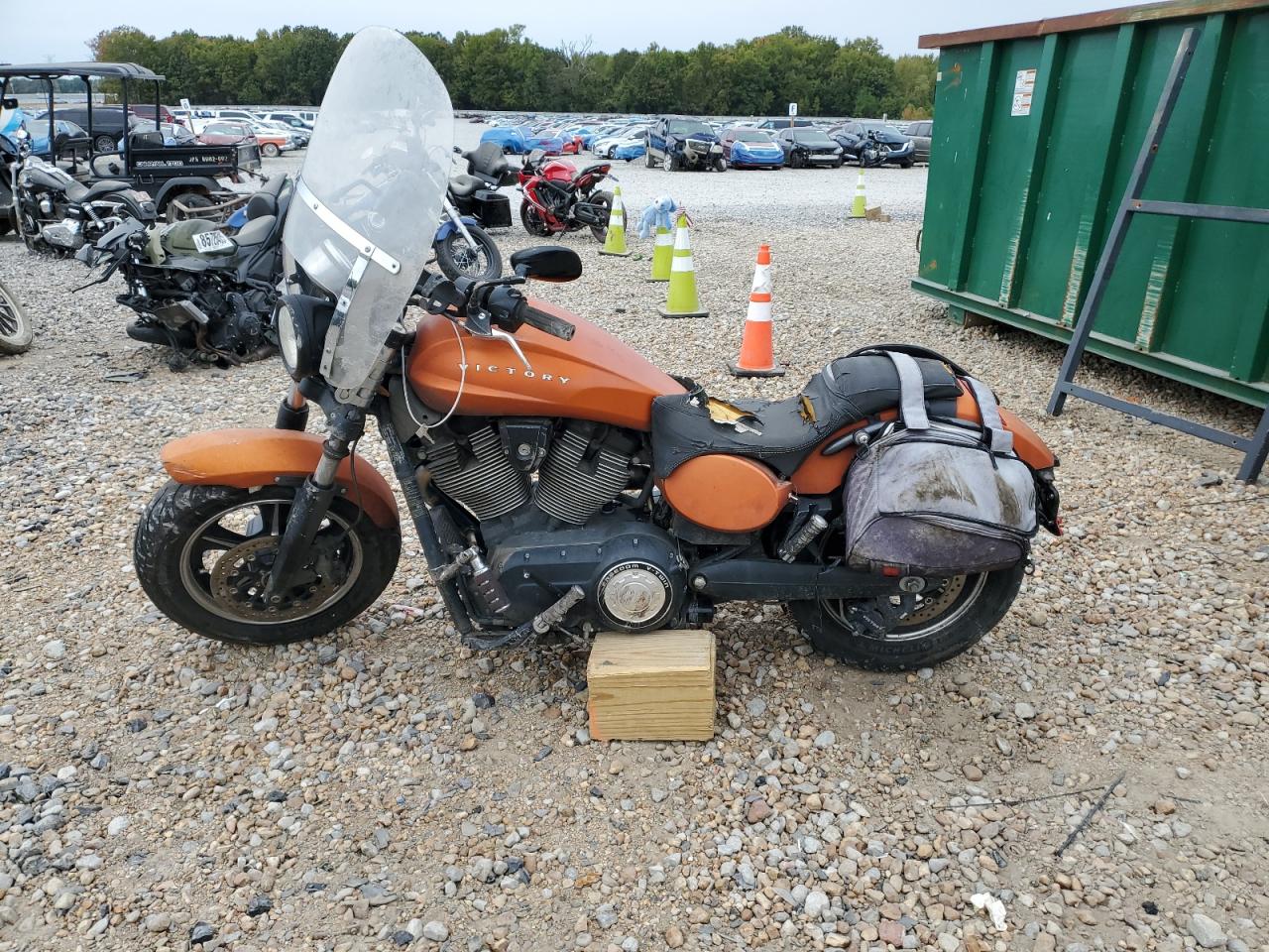 Lot #3286652294 2013 VICTORY MOTORCYCLES JUDGE