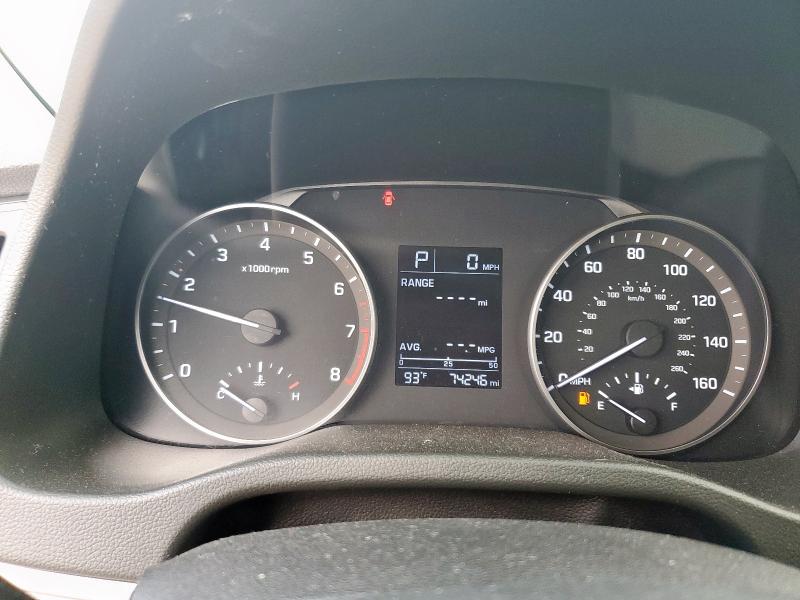 2018 HYUNDAI ELANTRA SE 5NPD74LF2JH355907