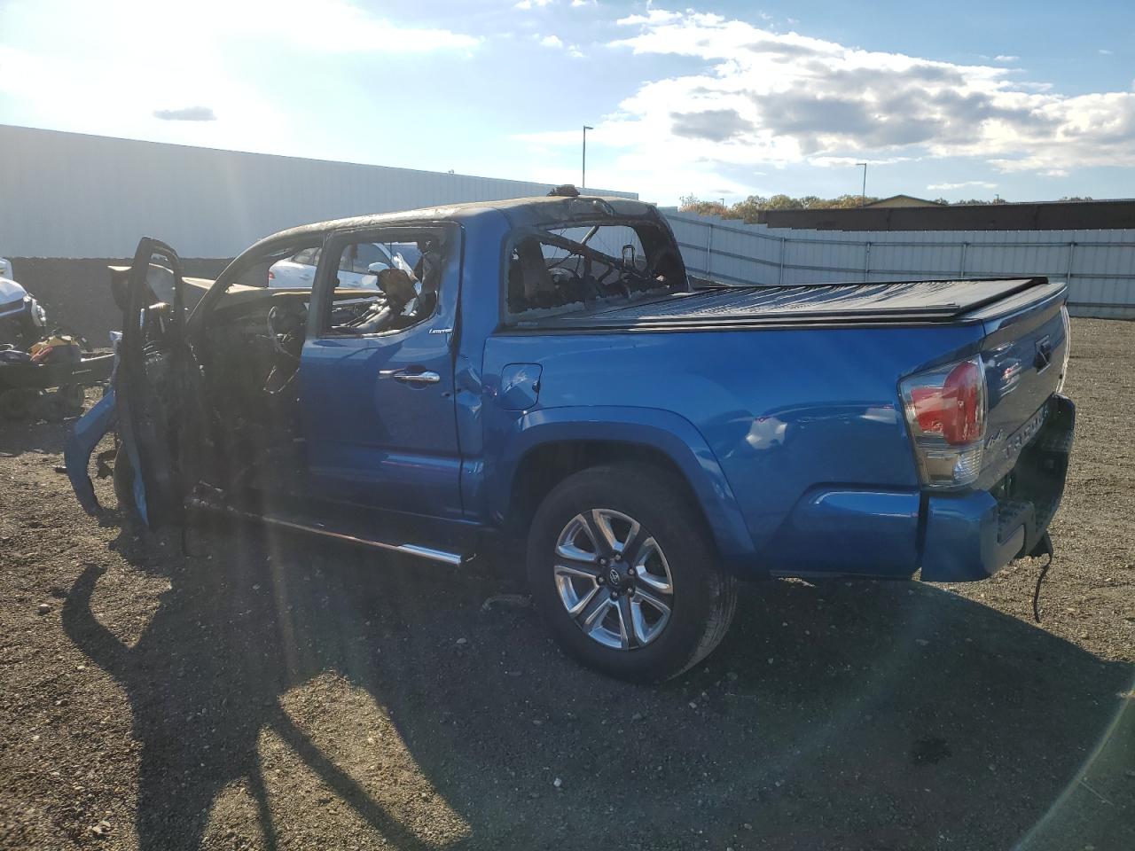 TOYOTA TACOMA DOUBLE CAB