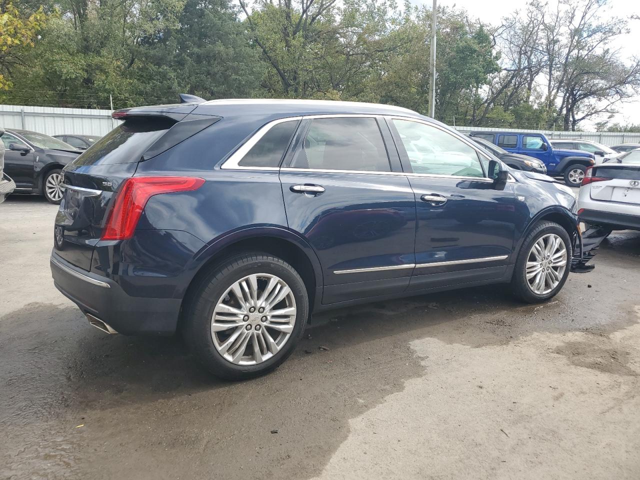 CADILLAC XT5 PREMIUM LUXURY