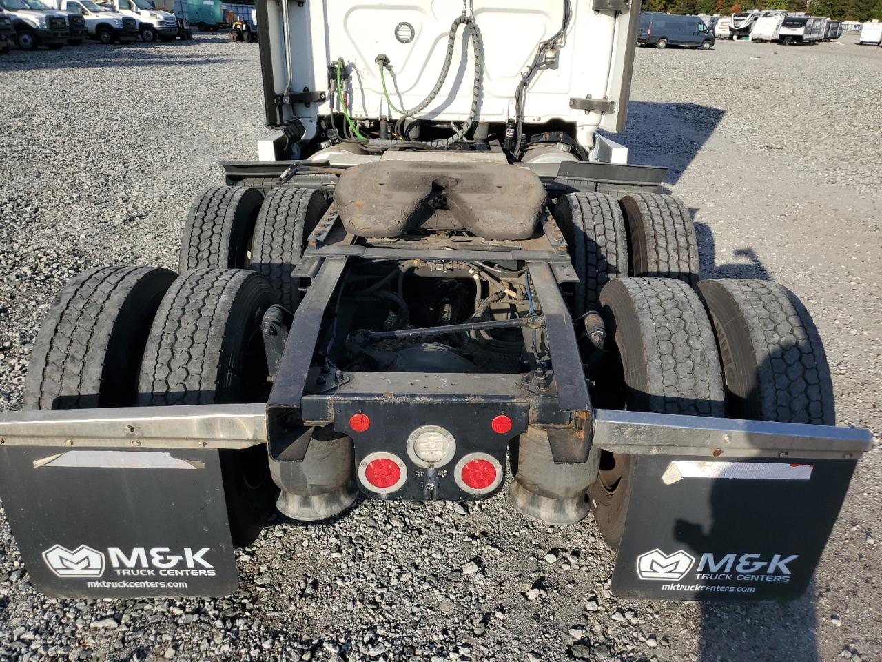 Lot #3273965792 2021 FREIGHTLINER CASCADIA 1