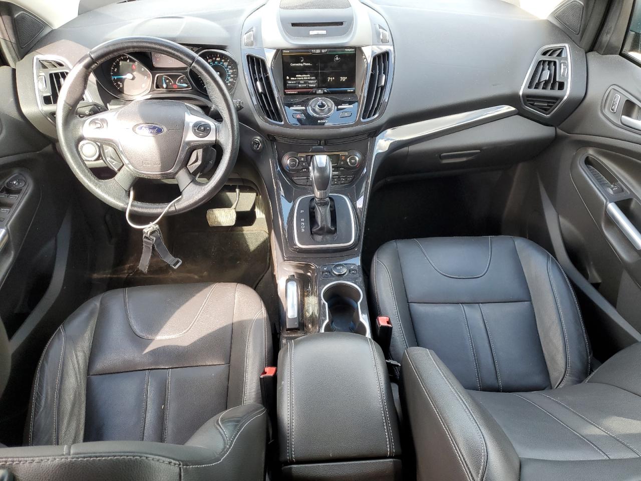 FORD ESCAPE TITANIUM