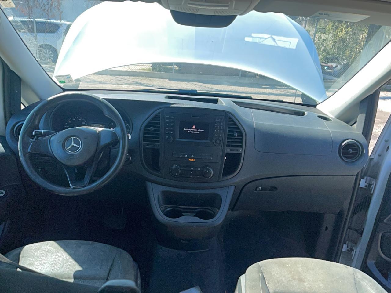 MERCEDES-BENZ METRIS