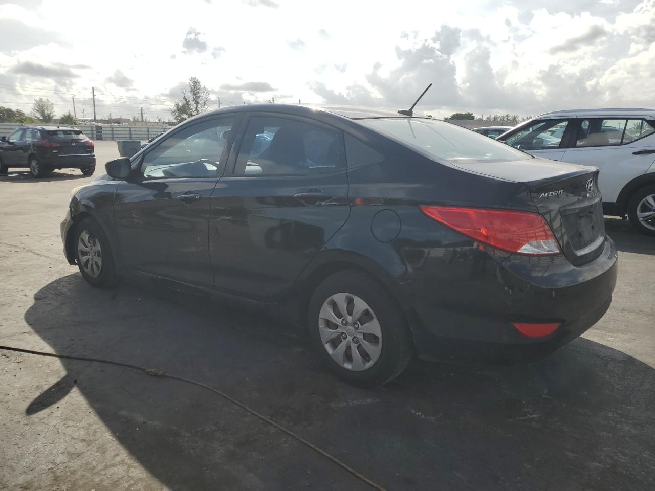 HYUNDAI ACCENT SE