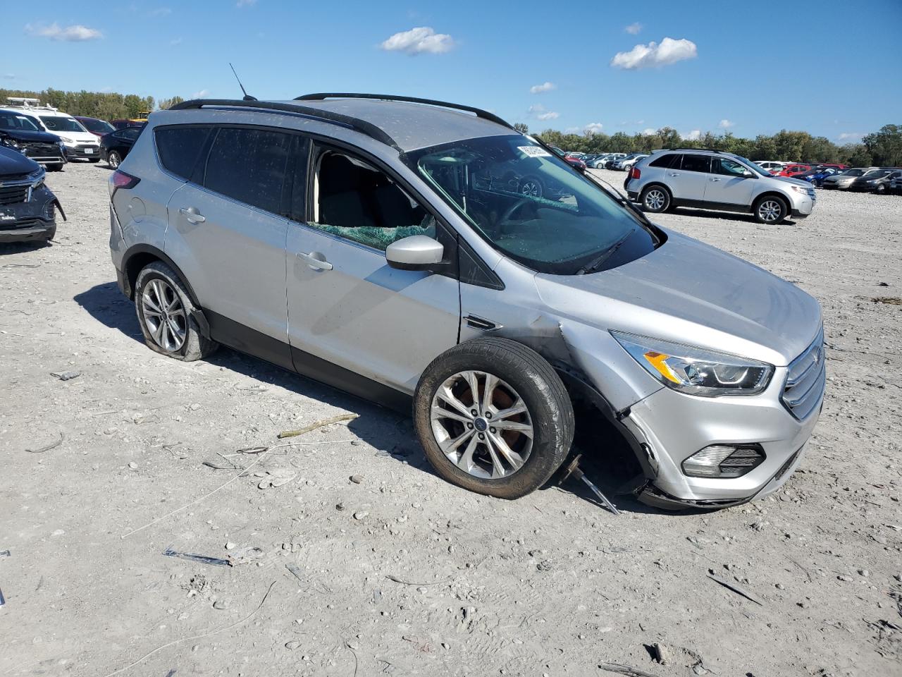 FORD ESCAPE SE
