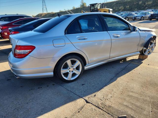2011 MERCEDES-BENZ C 300 - WDDGF5EB0BA424401