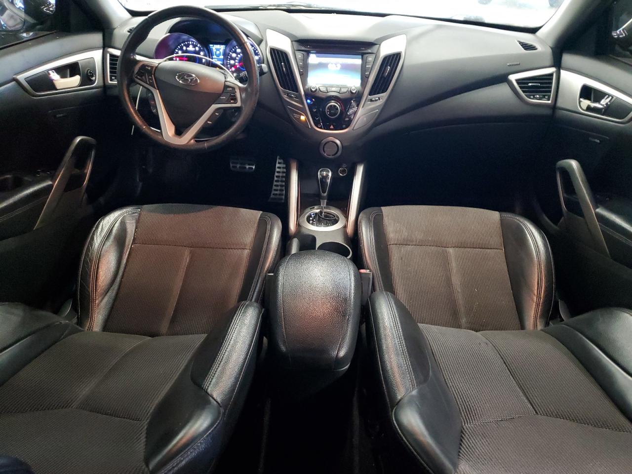 Lot #3262055120 2013 HYUNDAI VELOSTER