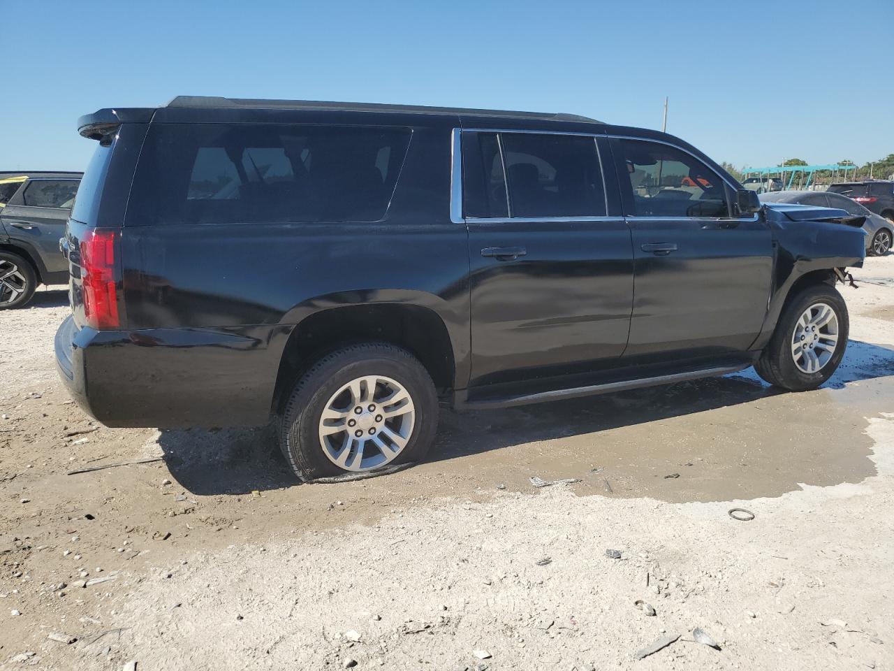 CHEVROLET SUBURBAN K1500 LT