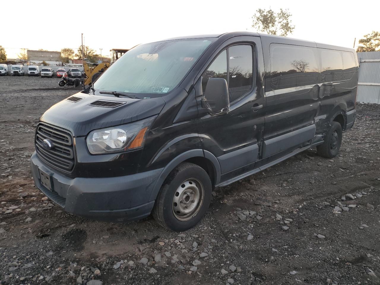 Lot #3317704111 2016 FORD TRANSIT T-