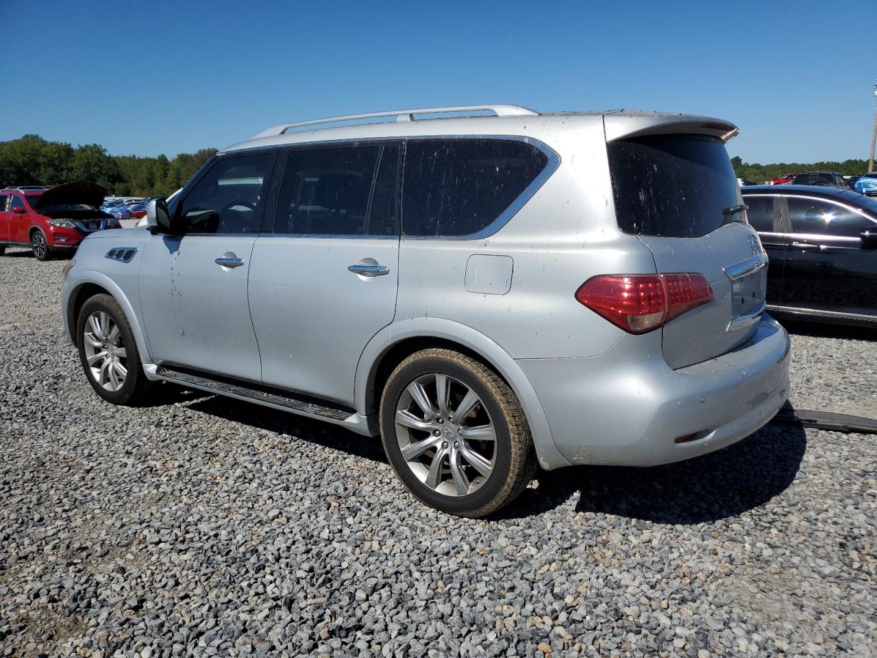 INFINITI QX56