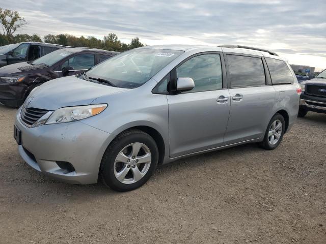 Global Auto Auctions: 2013 TOYOTA SIENNA LE