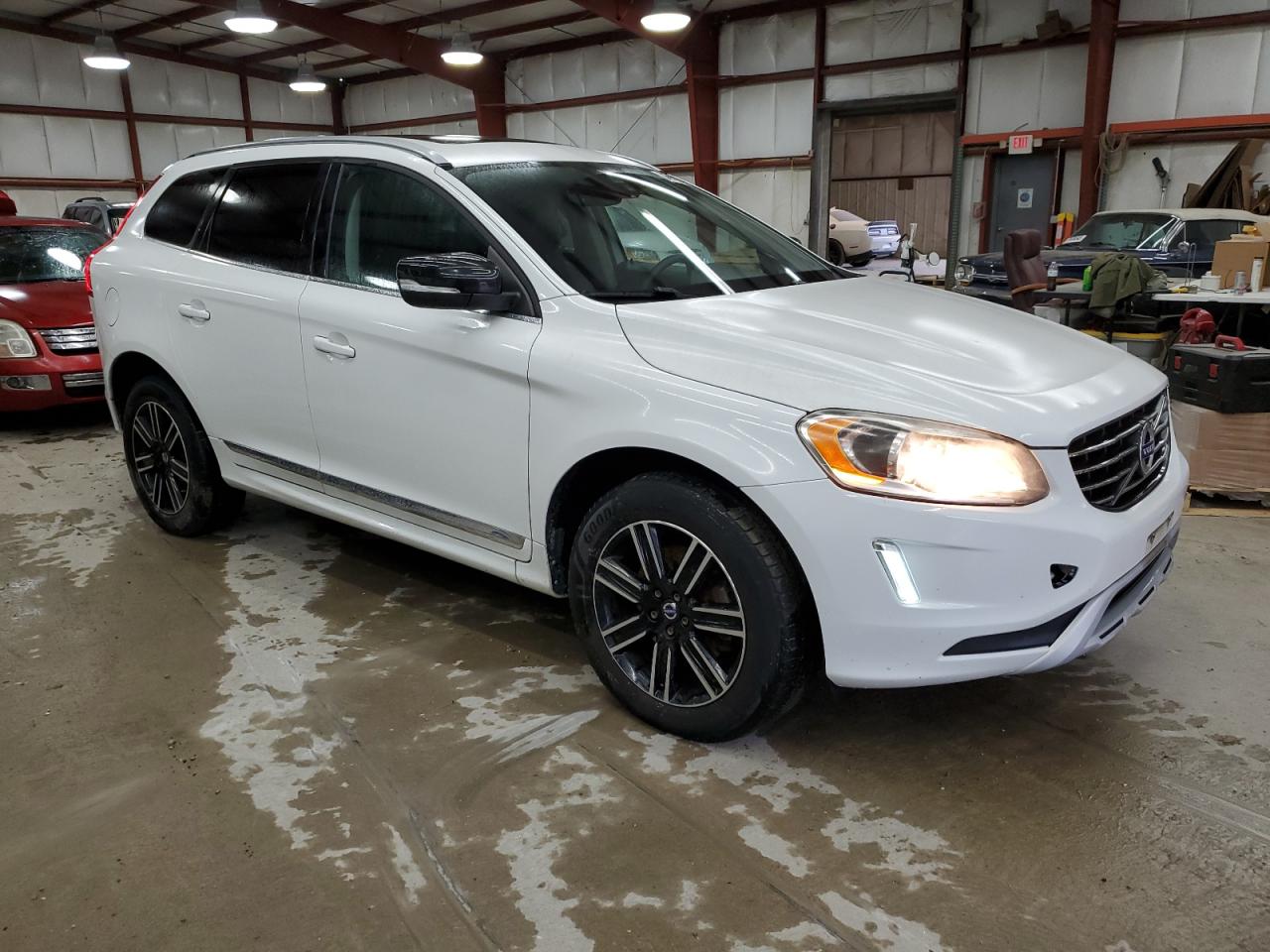 VOLVO XC60 T5 DYNAMIC