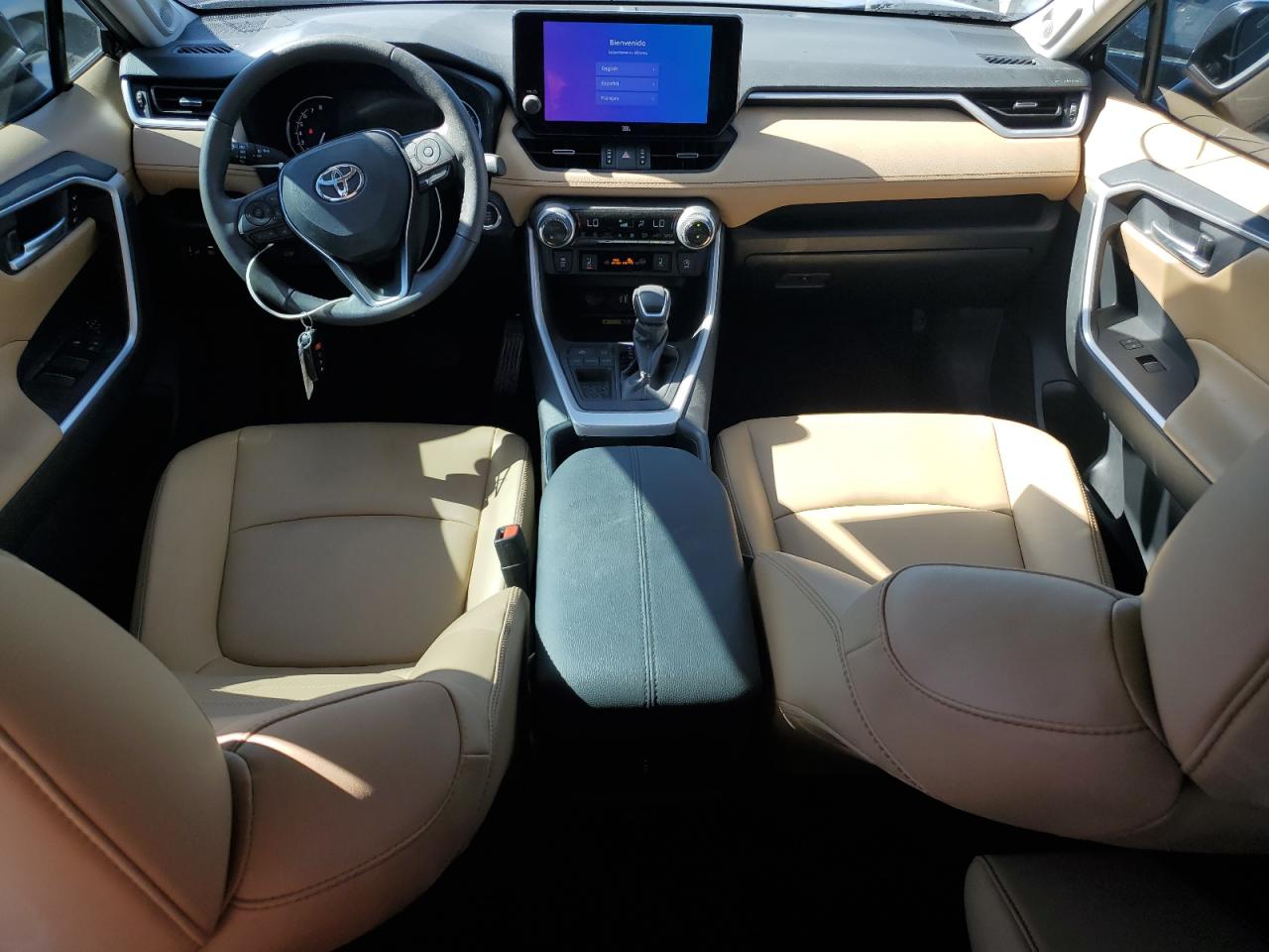 TOYOTA RAV4 XLE PREMIUM